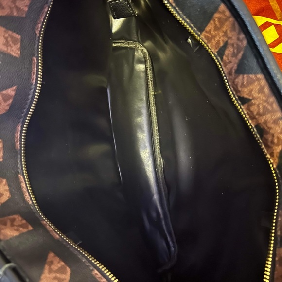 Totes/purse/bags - Picture 7 of 10